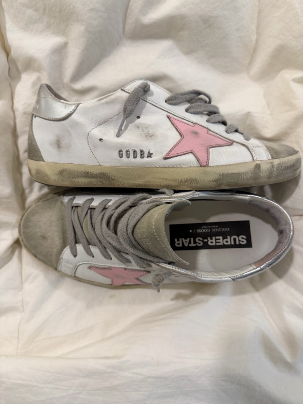 EUC Golden Goose womens super star Sneakers with Pink Star Accent size 39